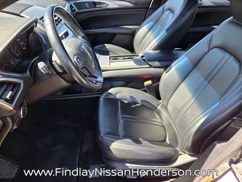 Used 2020 Lincoln MKZ FWD image 10
