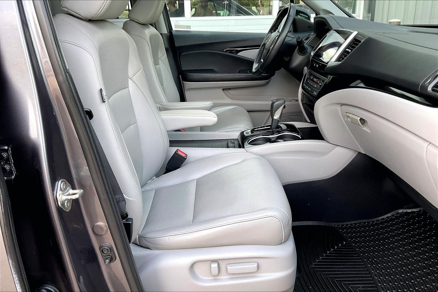Used 2019 Honda Ridgeline RTL-E image 26