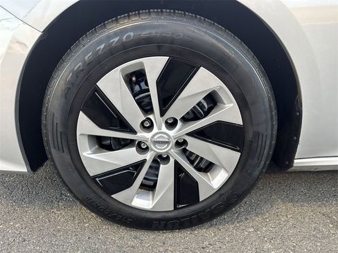 Used 2021 Nissan Altima 2.5 S image 18