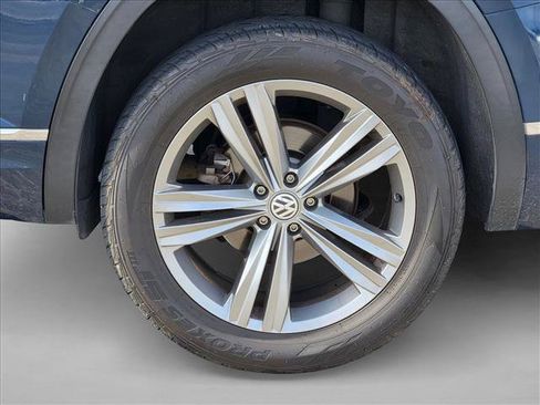 Used 2019 Volkswagen Atlas SEL R-Line FWD image 14