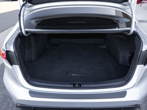 Certified 2025 Toyota Corolla SE image 8