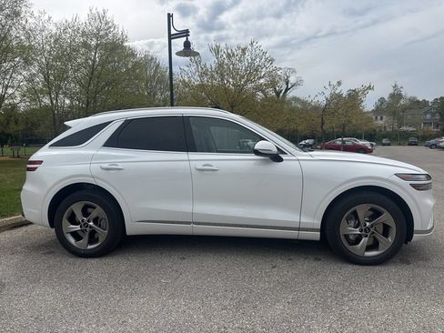 New 2026 Genesis GV70 2.5T Select AWD/4WD image 11