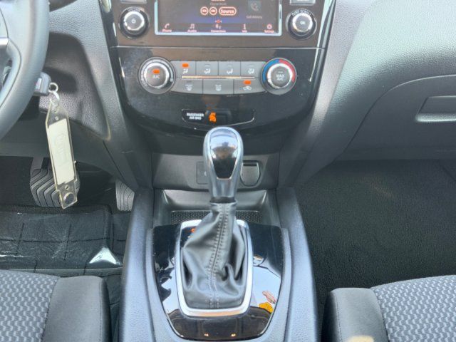 Used 2021 Nissan Rogue Sport S FWD image 12