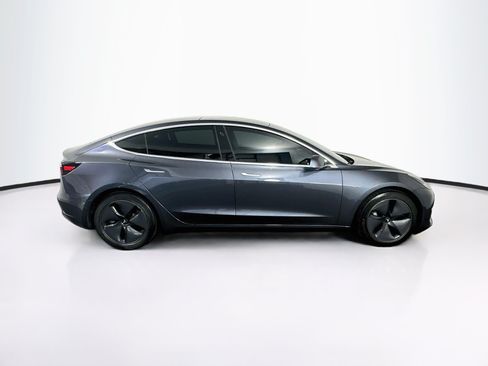 Used 2020 Tesla Model 3 Standard Range Plus RWD image 10