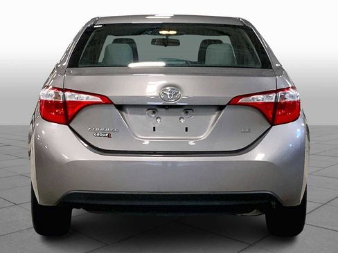 Used 2015 Toyota Corolla LE image 4