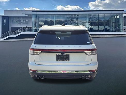 New 2025 Lincoln Aviator Reserve w/ Luxury Package RWD image 7