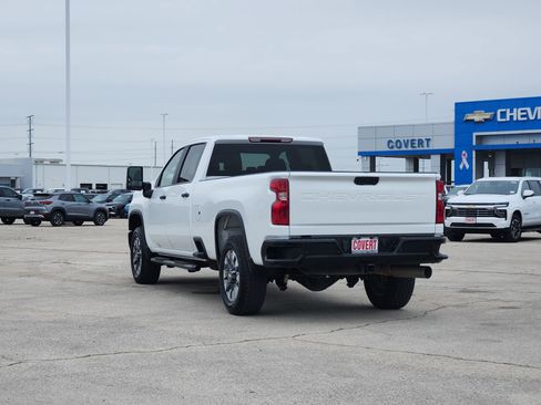 Used 2024 Chevrolet Silverado 2500 Custom w/ Custom Value Package AWD/4WD image 5