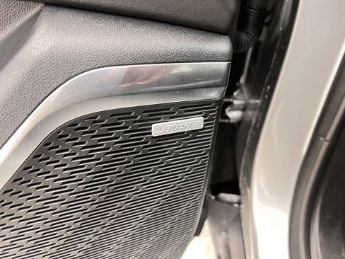 Used 2025 Buick Enclave Preferred image 19