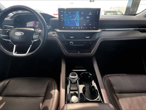 Used 2025 Ford Explorer Platinum w/ LUX Leather Package image 16