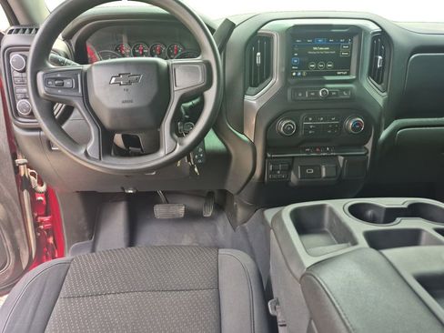 Used 2019 Chevrolet Silverado 1500 Custom w/ Custom Convenience Package AWD/4WD image 10