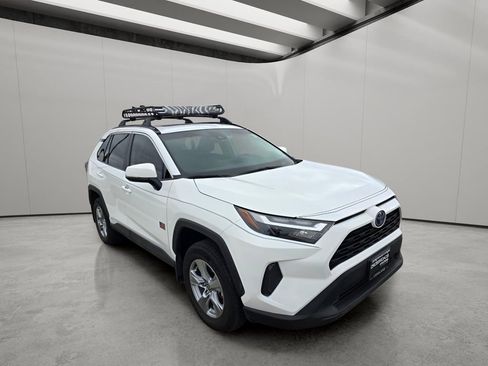Used 2024 Toyota RAV4 XLE w/ Convenience Package AWD/4WD image 7