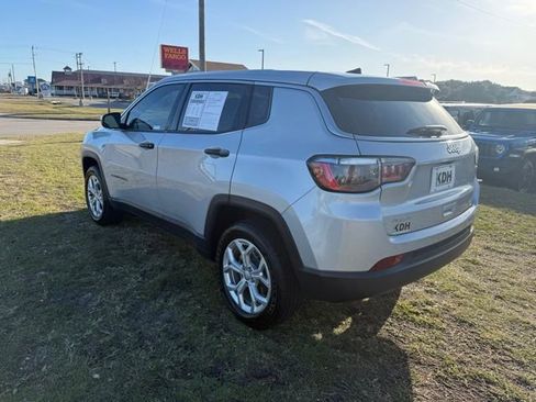 Certified 2024 Jeep Compass Sport AWD/4WD image 5