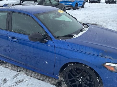 Used 2023 Honda Civic Sport image 16