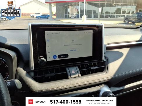 Used 2025 Toyota RAV4 XLE AWD/4WD image 19