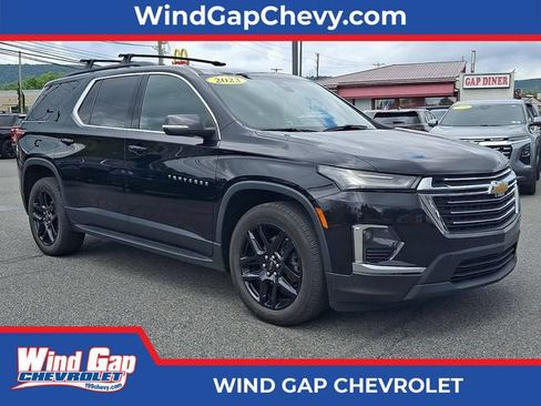 Used 2023 Chevrolet Traverse LT w/ LPO, 'HIT The Road' Package AWD/4WD image 1