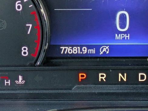 Used 2020 Ford Explorer XLT w/ Equipment Group 202A image 28