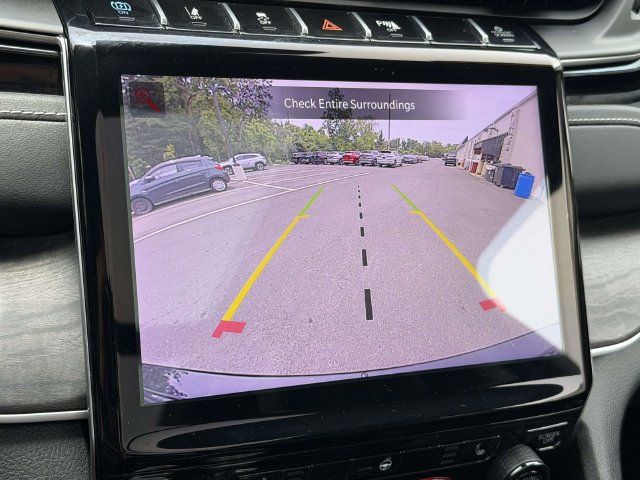 Used 2023 Jeep Grand Cherokee 4WD 4xe image 4