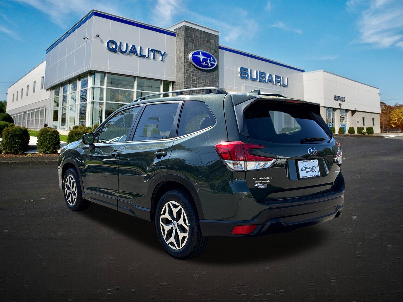 Used 2023 Subaru Forester Premium AWD/4WD image 2