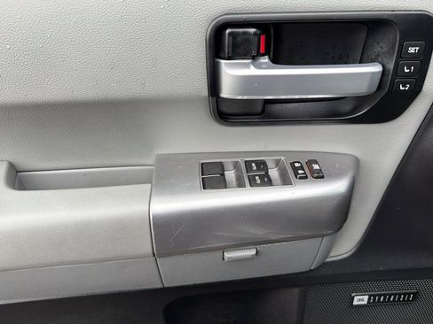 Used 2019 Toyota Sequoia Limited w/ Safety & Convenience Package AWD/4WD image 12