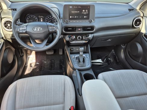 Certified 2023 Hyundai Kona SEL AWD/4WD image 10