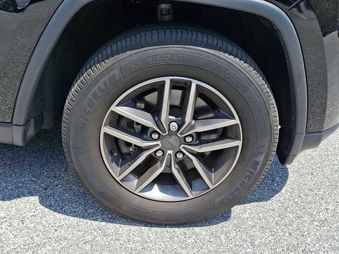 Used 2021 Jeep Grand Cherokee Limited w/ Premium Lighting Group AWD/4WD image 8