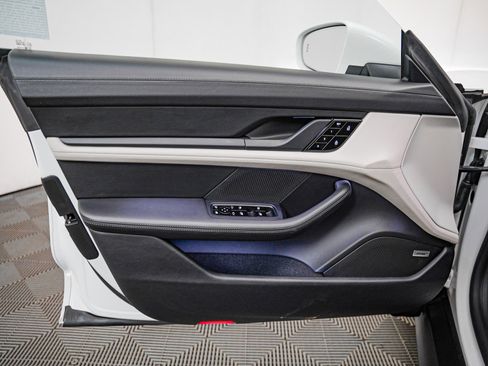 Certified 2021 Porsche Taycan 4S image 23