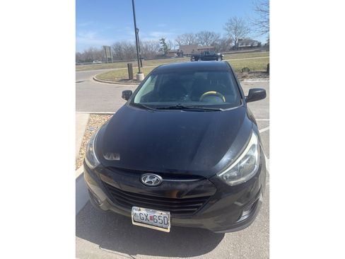 Used 2015 Hyundai Tucson GLS w/ Option Group 02 image 2