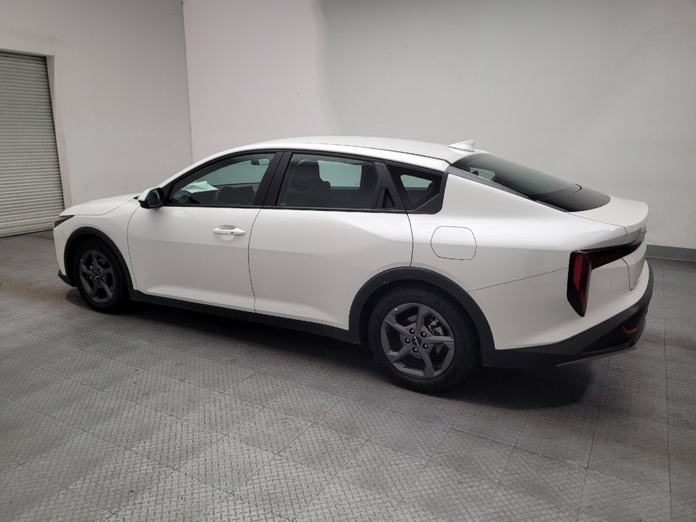 Used 2025 Kia K4 FWD image 3