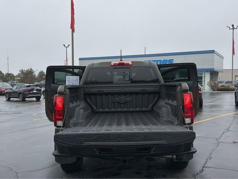Used 2023 Chevrolet Colorado Trail Boss w/ Technology Package AWD/4WD image 11