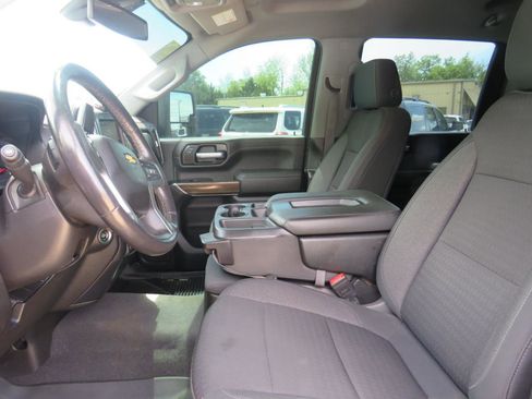 Used 2021 Chevrolet Silverado 2500 LT w/ Convenience Package AWD/4WD image 15