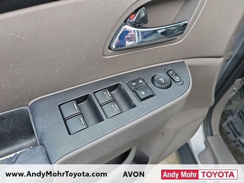 Used 2016 Honda Odyssey SE image 11