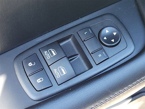 Certified 2021 Dodge Challenger R/T w/ Plus Package image 17