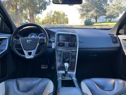 Used 2013 Volvo XC60 T6 AWD/4WD image 19