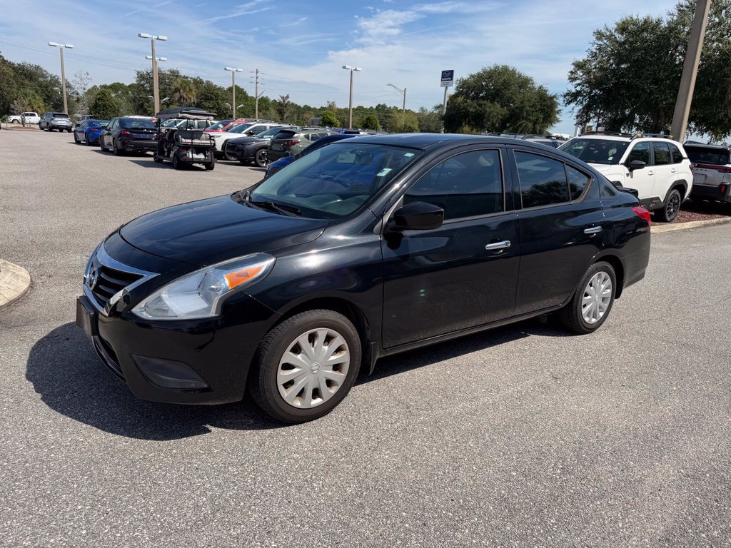 Used 2015 Nissan Versa SV w/ SV Tech Package FWD image 11