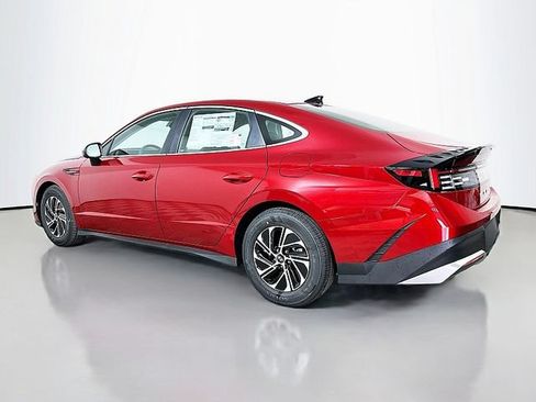Used 2026 Hyundai Sonata Blue FWD image 4