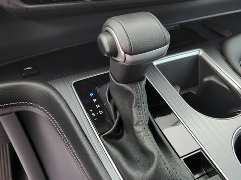 Used 2023 Toyota Sienna XSE image 23