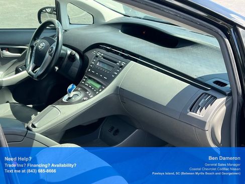 Used 2011 Toyota Prius Four FWD image 22