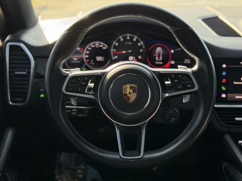 Used 2023 Porsche Cayenne Coupe w/ Premium Package AWD/4WD image 22