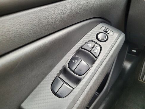 Used 2024 Nissan Altima 2.5 SV image 28