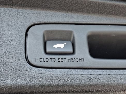 Used 2024 Honda CR-V EX-L image 31