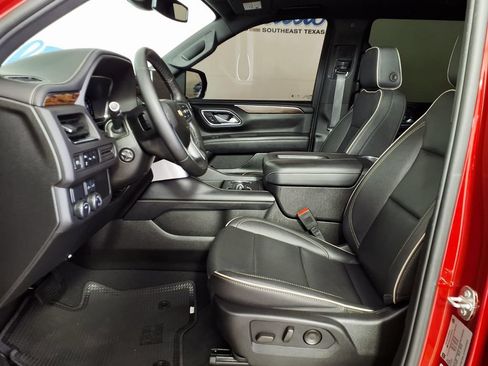 Used 2024 Chevrolet Tahoe Premier RWD image 7