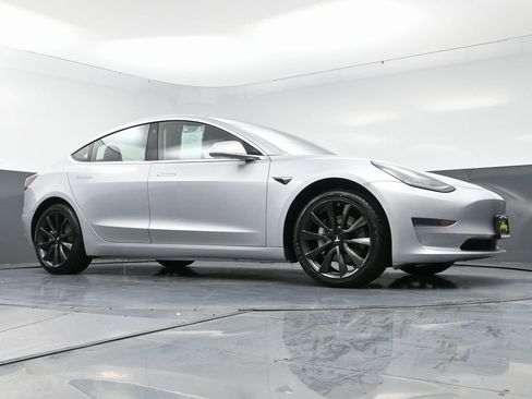 Used 2018 Tesla Model 3 Long Range image 51