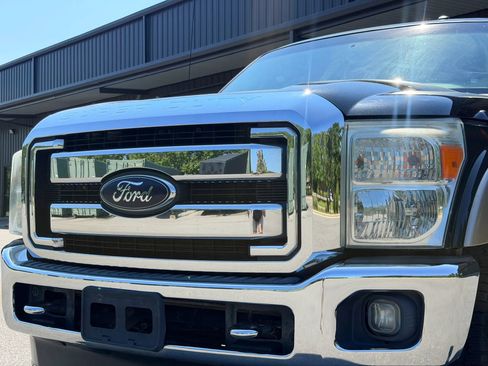 Used 2012 Ford F250 Lariat w/ Chrome Pkg AWD/4WD image 12