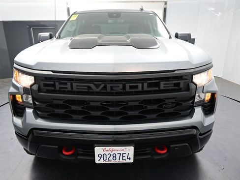 Used 2025 Chevrolet Silverado 1500 Custom Trail Boss w/ LPO, Dark Essentials Package AWD/4WD image 2