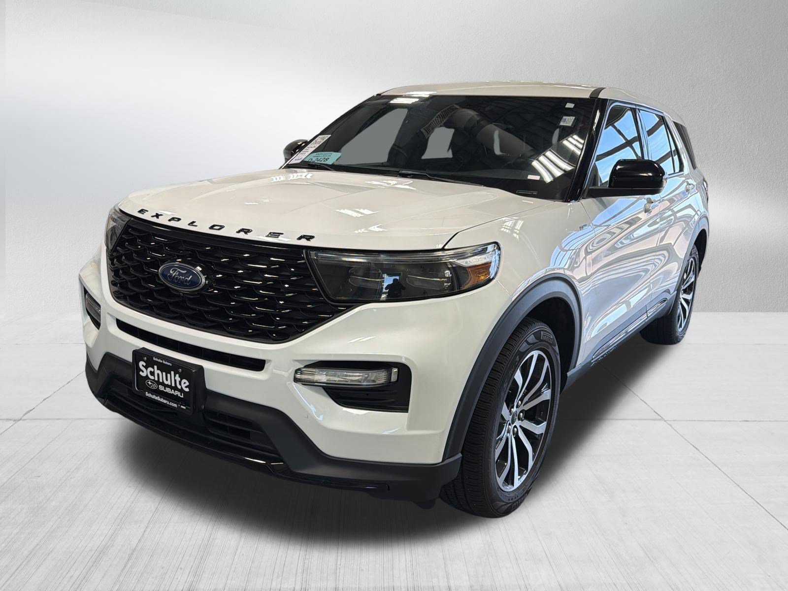 Used 2022 Ford Explorer ST-Line AWD/4WD image 3