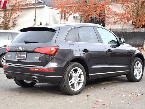 Used 2017 Audi Q5 2.0T Premium Plus w/ Technology Package image 5