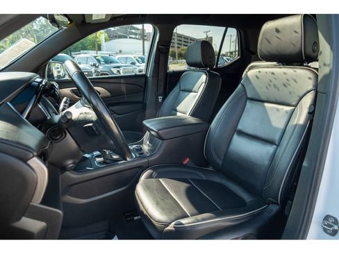 Used 2022 Chevrolet Traverse Premier w/ Redline Edition FWD image 12