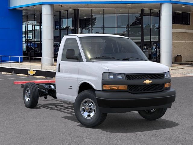New 2026 Chevrolet Express 3500 w/ Power Convenience Package RWD image 7