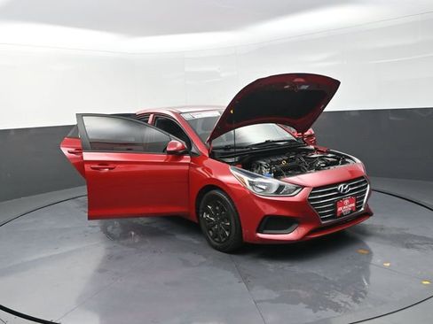 Used 2021 Hyundai Accent SE image 42