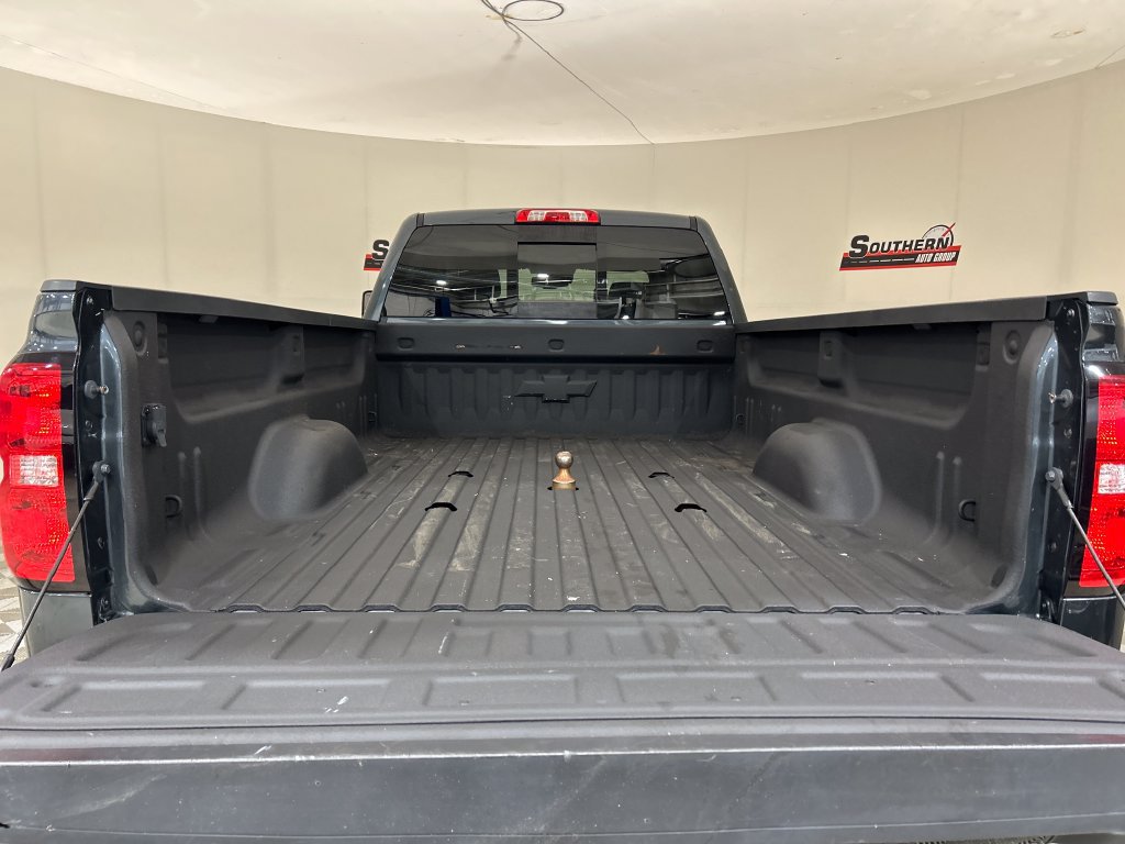 Used 2019 Chevrolet Silverado 3500 High Country w/ Duramax Plus Package AWD/4WD image 3